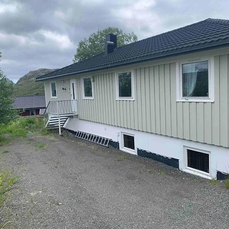 Leilighet med balkong og havutsikt på Napp. Eksteriør bilde