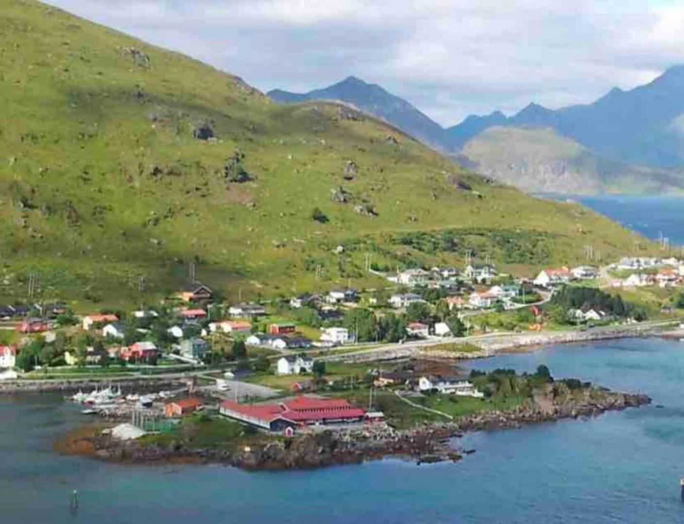 Leilighet med balkong og havutsikt på Napp. Eksteriør bilde