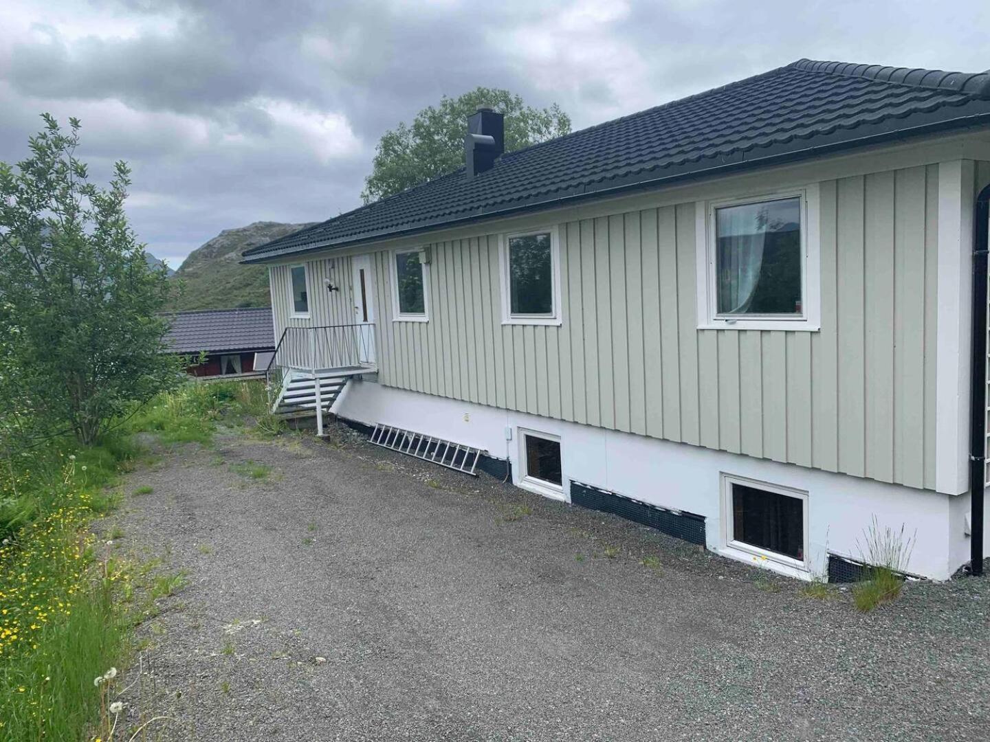 Leilighet med balkong og havutsikt på Napp. Eksteriør bilde